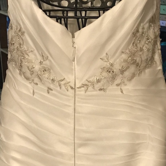 WTOO Bridal Gown Sz 10 - Picture 7 of 8